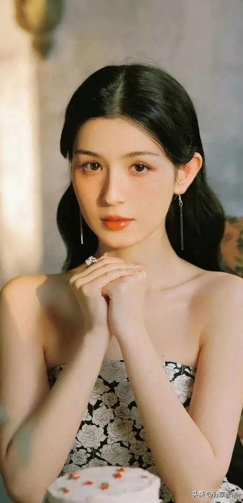 哈妮克孜恋情爆料最新视频,甜蜜互动引网友热议